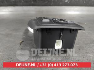 Lexus IS Navigation control panel O648820 photo 2