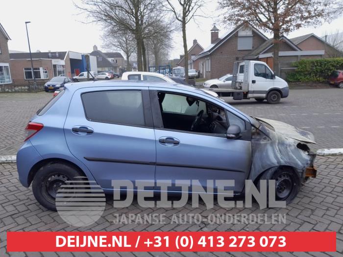 Toyota Yaris Portierruit 4Deurs rechts-achter O649188