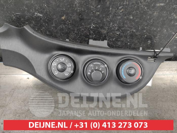 Toyota Yaris Heizung Bedienpaneel O649260
