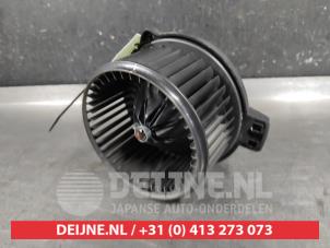 Kia Sorento Heating and ventilation fan motor O649334 photo 2
