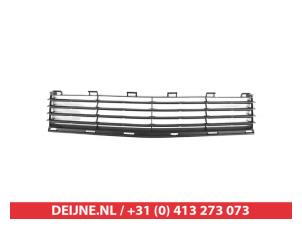 Nieuwe Bumper Rooster Toyota Prius Prijs € 52,95 Inclusief btw aangeboden door V.Deijne Jap.Auto-onderdelen BV