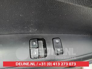 Kia Picanto Combischakelaar ramen O649366 foto 3