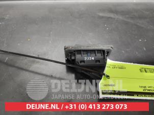 Mazda 6 Schalter Heckklappe O649397 foto 2