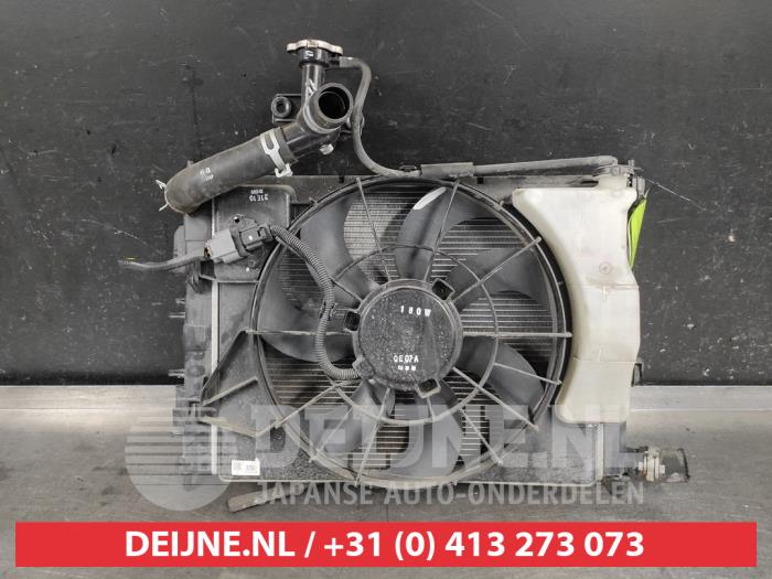 Kia Stonic Radiator O649549