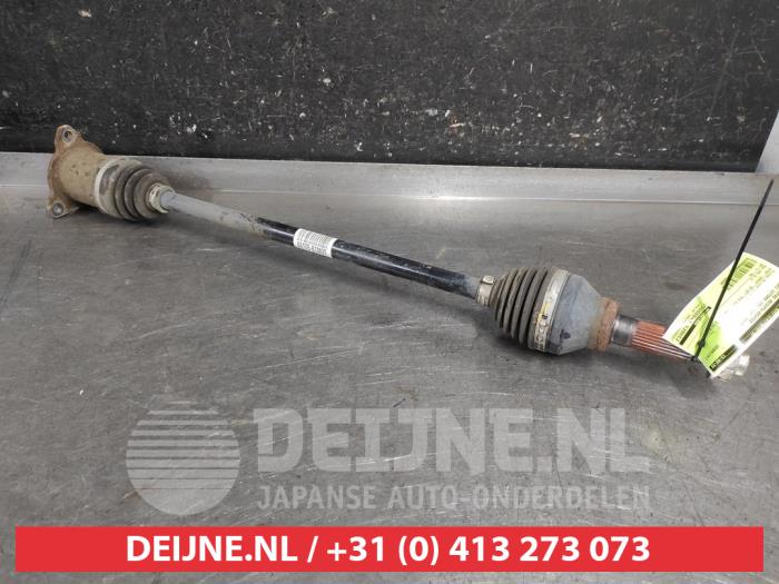 Gebruikte Aandrijfas rechts-achter Suzuki Vitara (LY/MY) 1.4 S Turbo 16V AllGrip Prijs € 75,00 Margeregeling aangeboden door V.Deijne Jap.Auto-onderdelen BV