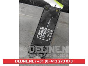 Mitsubishi L200 Kombischalter Fenster O649739 foto 2