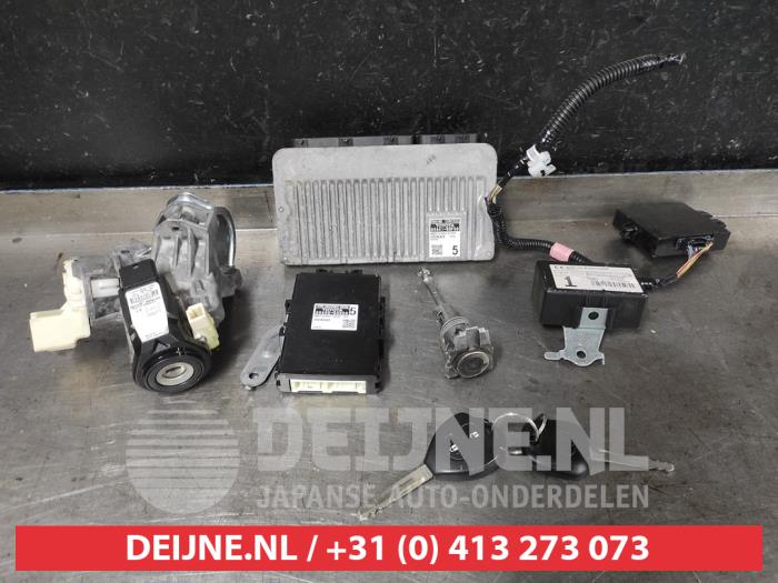 Toyota Yaris Zündschloss+Schlüssel O649876