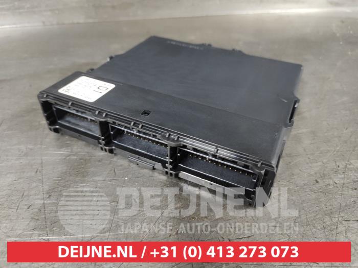 Toyota Rav-4 Steuergerät-Hybrid-Batterie O649973