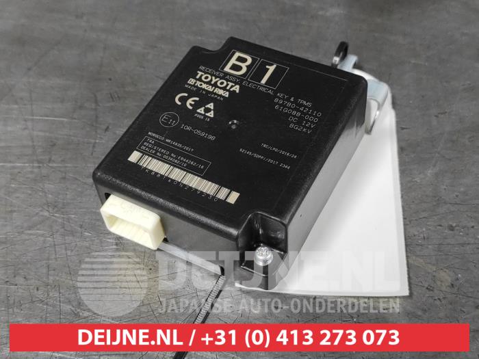 Toyota Rav-4 Modul keyless vehicle O649985