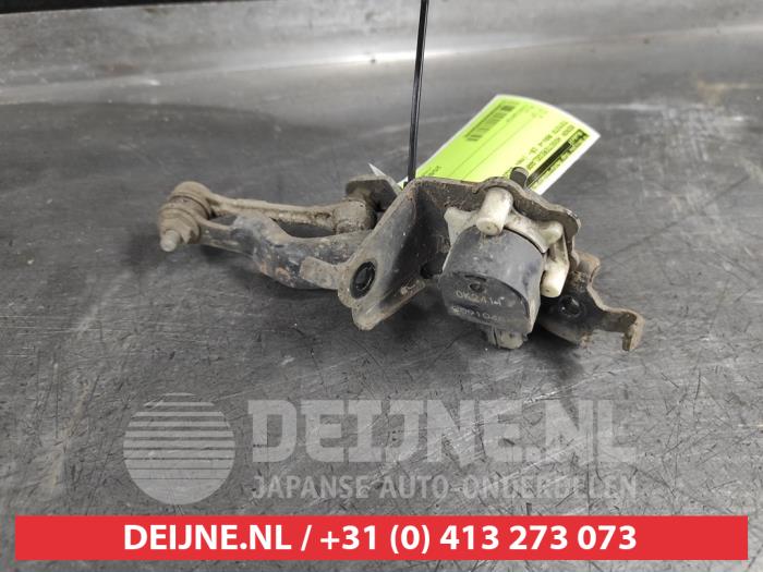 Toyota Rav-4 Xenon Höhenregler O650040