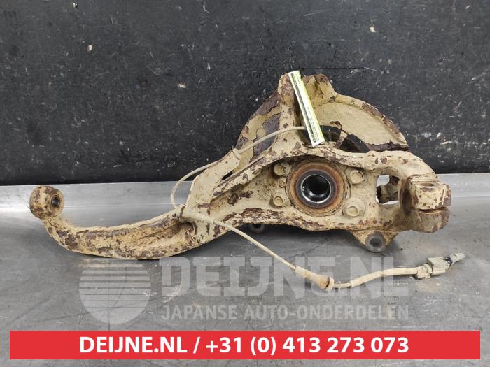Nissan Navara Achsschenkel links vorne O650068