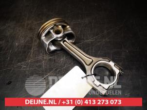 Gebruikte Drijfstang Hyundai Kona (OS) 2.0 N Turbo 16V Prijs € 100,00 Margeregeling aangeboden door V.Deijne Jap.Auto-onderdelen BV