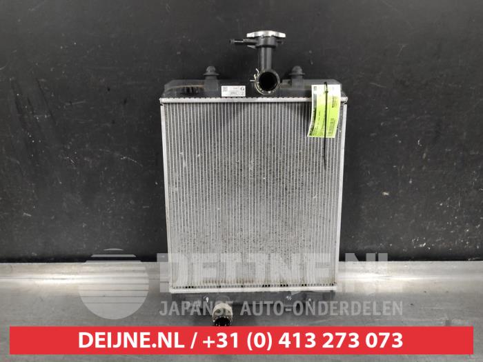 Gebruikte Radiateur Toyota Aygo (B40) 1.0 12V VVT-i Prijs € 50,00 Margeregeling aangeboden door V.Deijne Jap.Auto-onderdelen BV