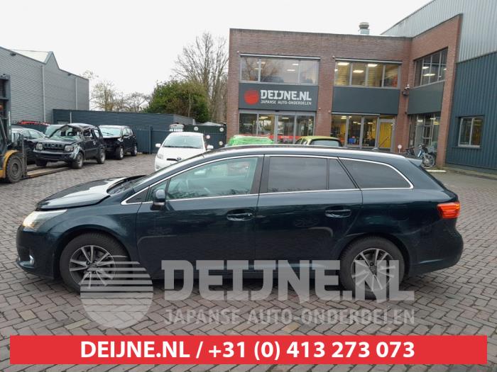 Toyota Avensis Driehoeks Ruit links-voor O650275