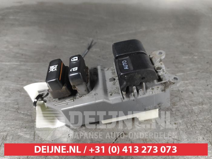 Toyota Yaris Combischakelaar ramen O650479