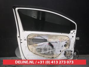 Toyota Yaris Portier 2Deurs links O650480 foto 2