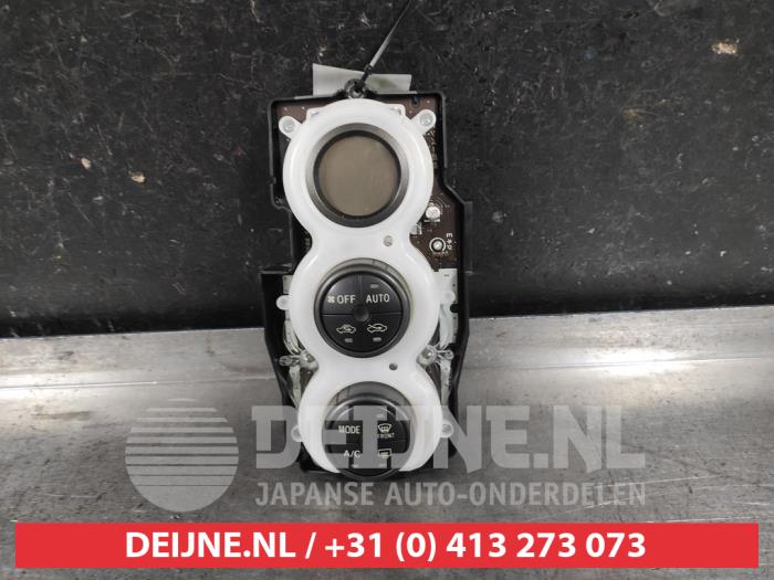 Toyota Yaris Heater control panel O650497