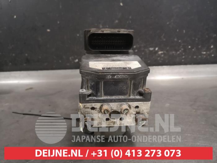 Gebruikte ABS Pomp Toyota Corolla (E12) 1.8 16V TS VVT-i Prijs € 150,00 Margeregeling aangeboden door V.Deijne Jap.Auto-onderdelen BV