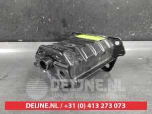 Lexus IS Bumpersteun links-voor O650531 foto 2