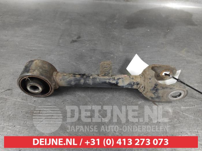 Lexus IS Draagarm rechts-achter O650539
