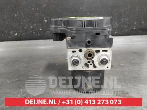 Toyota Yaris ABS Pomp O650761 foto 2