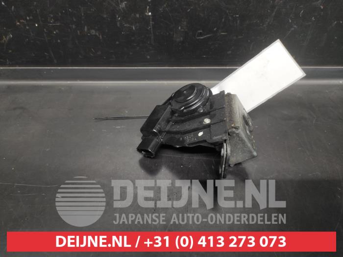 Toyota Prius Plus Tailgate lock mechanism O651127