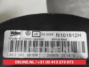 Toyota Aygo Heating and ventilation fan motor O651274 photo 3