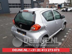 Toyota Aygo Achterlicht rechts O651424 foto 3