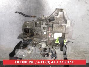 Gebruikte Versnellingsbak Toyota Verso S 1.33 16V Dual VVT-I Prijs € 350,00 Margeregeling aangeboden door V.Deijne Jap.Auto-onderdelen BV