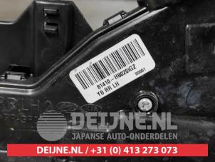 Kia Stonic Deurslot Mechaniek 4Deurs links-achter O651576 foto 3