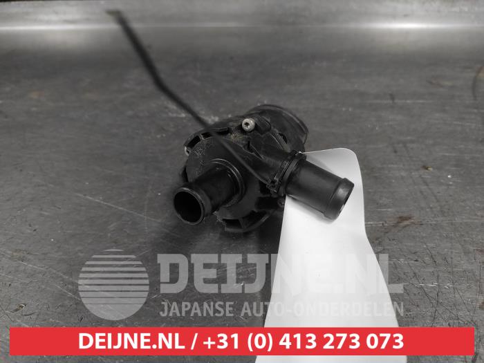 Nissan Qashqai Extra waterpomp O651708