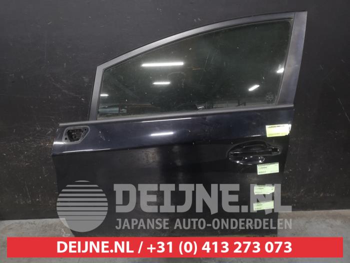 Toyota Prius Portier 4Deurs links-voor O652071