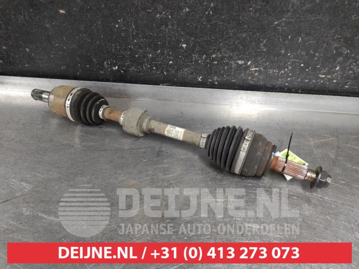 Hyundai I30 Aandrijfas links-voor O652108