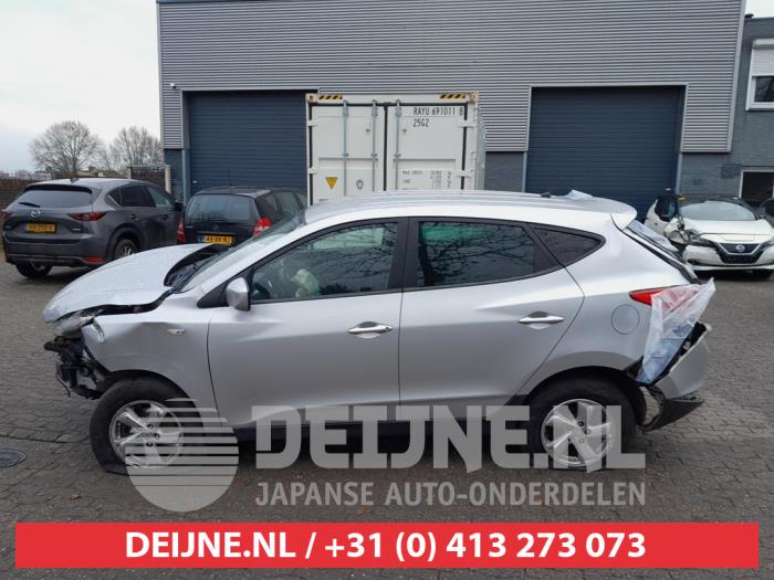 Hyundai IX35 Portierruit 4Deurs links-achter O652307
