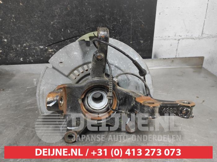 Nissan Juke Achsschenkel links vorne O652409