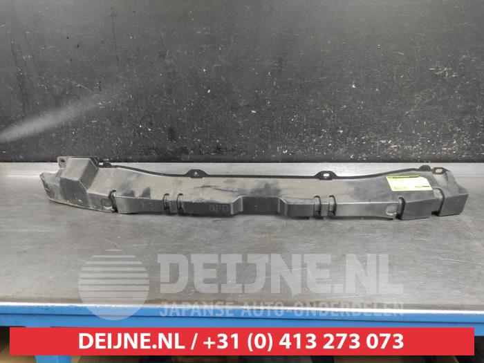 Nissan Juke Bumperframe achter O652413