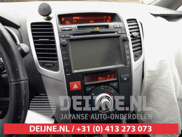 Kia Venga Kachel Bedieningspaneel O652459
