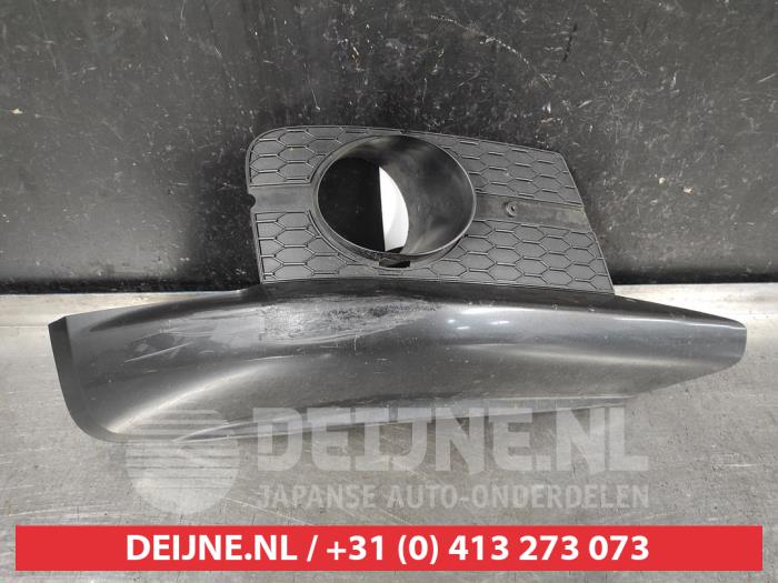 Suzuki Swift Bumper grille O652543