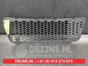 Suzuki Swift Bumper grille O652545 photo 2