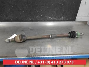 Gebruikte Homokineetas rechts-voor Mitsubishi Lancer Sportback (CX) 1.6 MIVEC 16V Prijs € 50,00 Margeregeling aangeboden door V.Deijne Jap.Auto-onderdelen BV