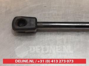 Suzuki Swift Gasdemper rechts-achter O295383 foto 3