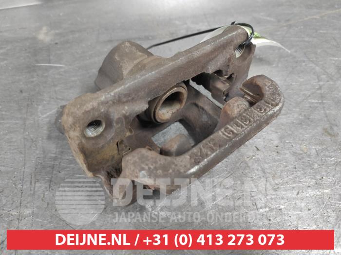 Nissan Qashqai Remklauw (Tang) links-achter O652725