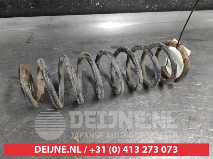 Suzuki Grand Vitara Rear coil spring O652819