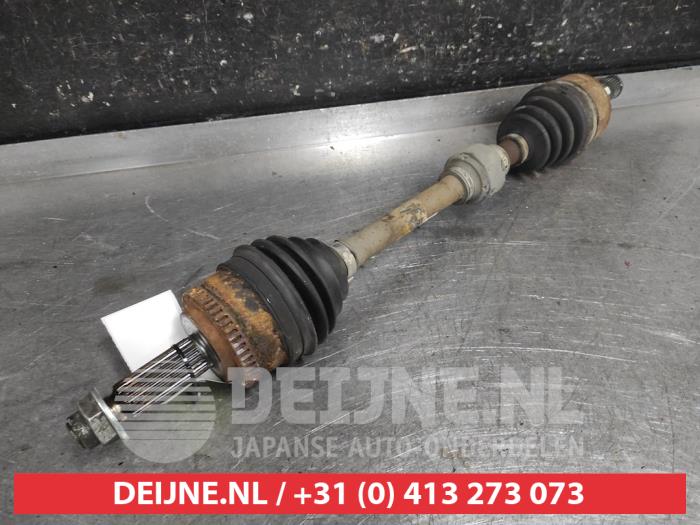 Kia Venga Aandrijfas links-voor O652911