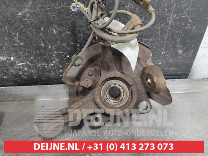 Daihatsu Sirion Knuckle, front right O652920