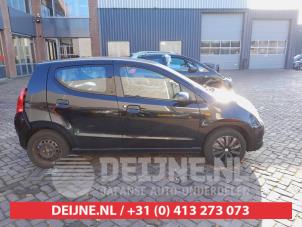 Suzuki Alto Front door 4-door, right O652980 photo 3