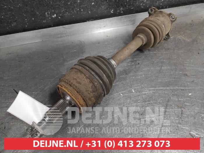 Gebruikte Aandrijfas rechts-voor Mitsubishi Pajero Hardtop (V6/7) Prijs € 75,00 Margeregeling aangeboden door V.Deijne Jap.Auto-onderdelen BV