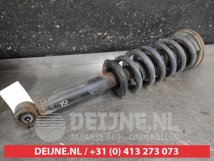 Mitsubishi Pajero Front shock absorber rod, right O653026
