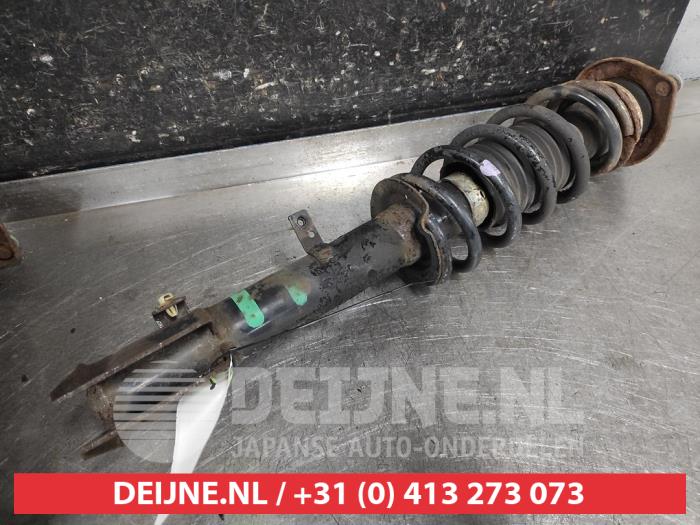 Daihatsu Cuore Stoßdämpferstrebe rechts vorne O653134