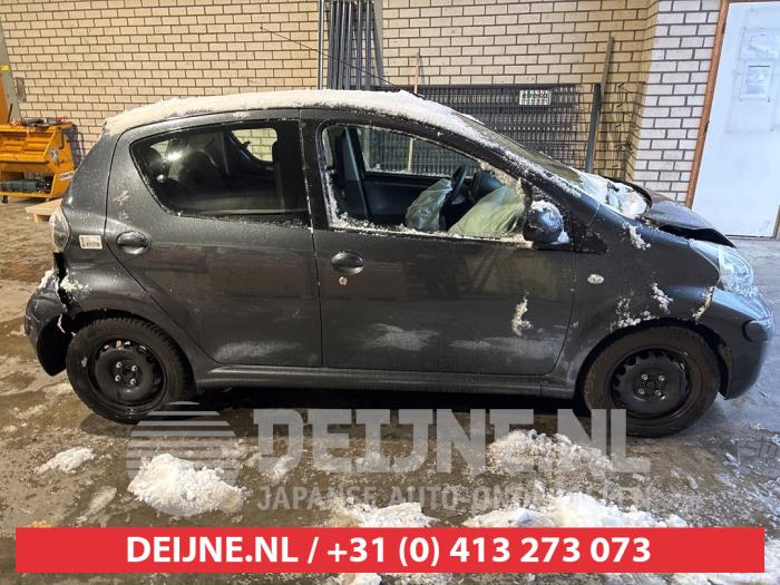 Toyota Aygo Portierruit 4Deurs rechts-voor O653154